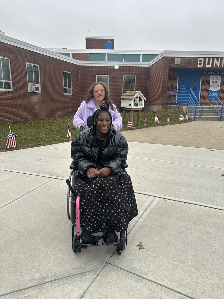 Bulldogs heading to the Unified Homecoming Dance at Barlow HS!
