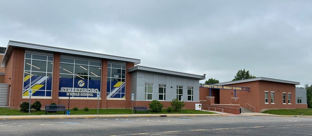 A photo of the exterior of Streetsboro Middle School.