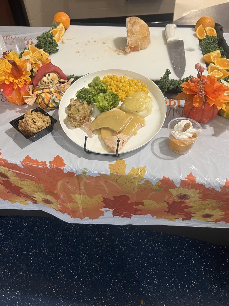 Thanksgiving Dinner at SCS