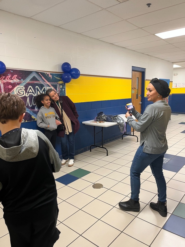 HDI Family Game Night was a hit! Around 200 people came out for an evening of fun, games, and delicious pizza. A huge thank you to our amazing staff volunteers for making it all possible! 