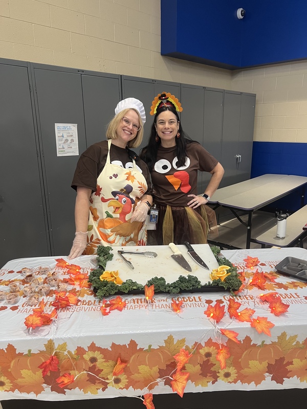 SES Admin serving Thanksgiving Lunch