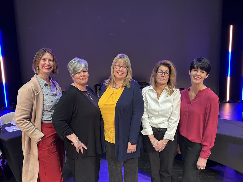 Sara Scott, Tracy Campbell, Tonia Epple, Kelly Rich, Kristina Mattmuller