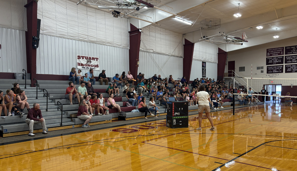 Broncos had a great night of listening to handbook information, getting paperwork filled out and picking up their Chromebooks.
