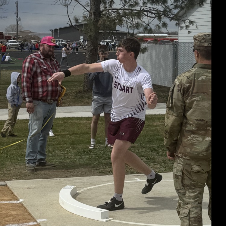 Kyler in shot put 