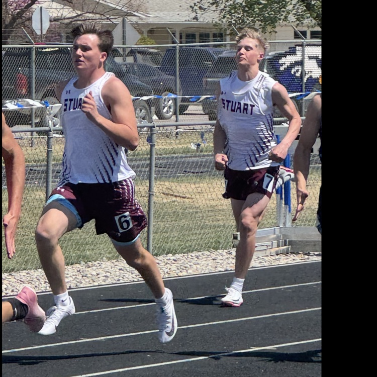 Bryer and Austin run the 200