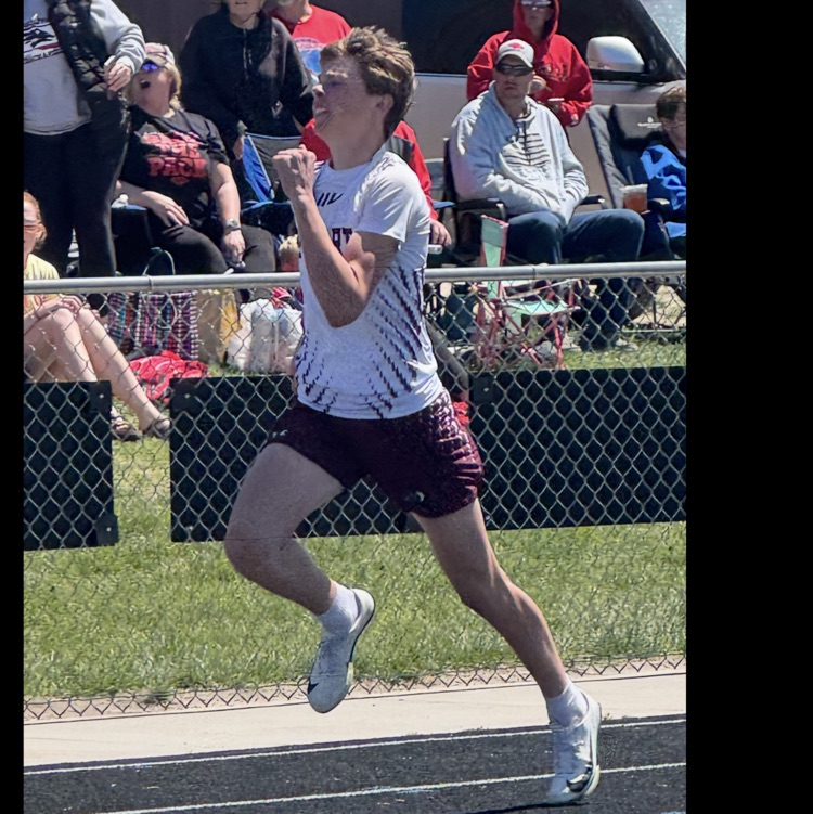 Peyton runs the 100