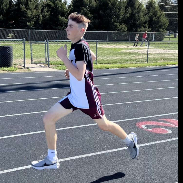 Truman runs the 800