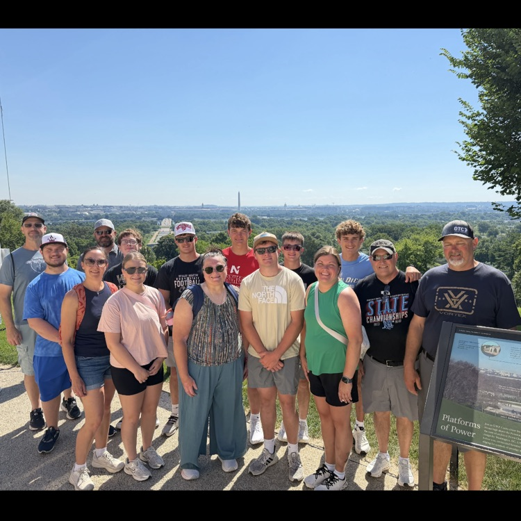 group with the Washington monument in background