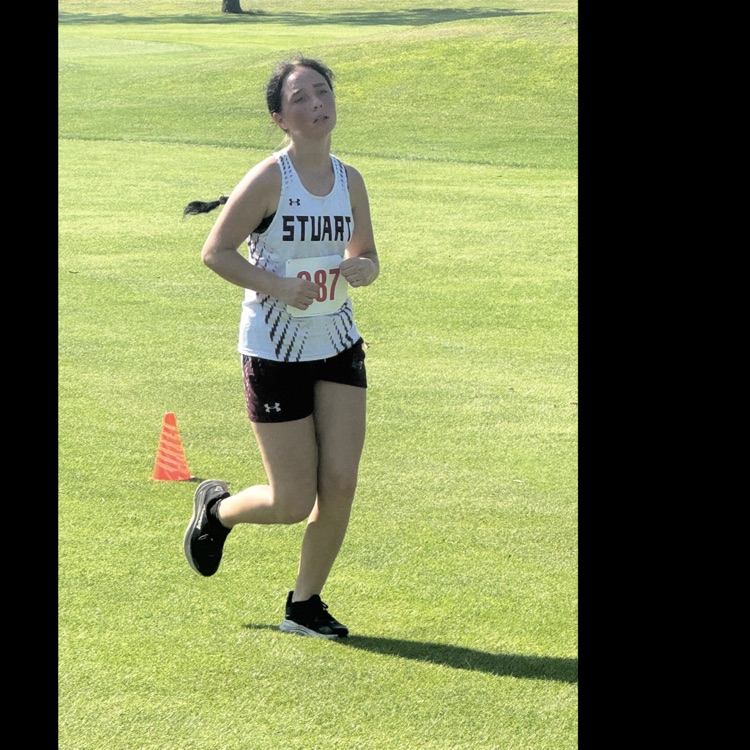 Bella Hipke runs 