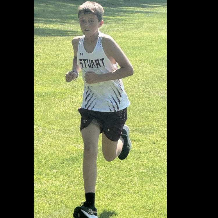 Jett runs in the JH race 