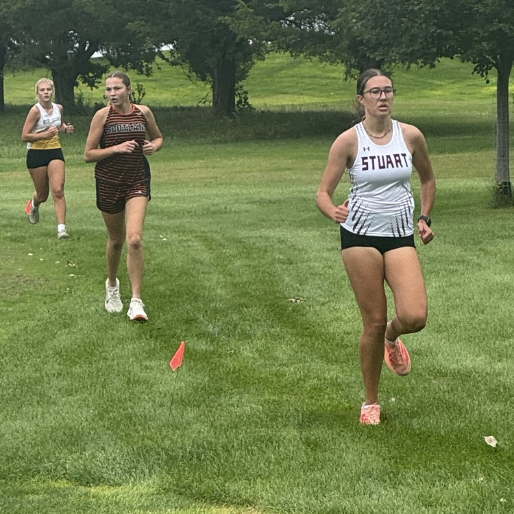 Annie runs the girls 5k