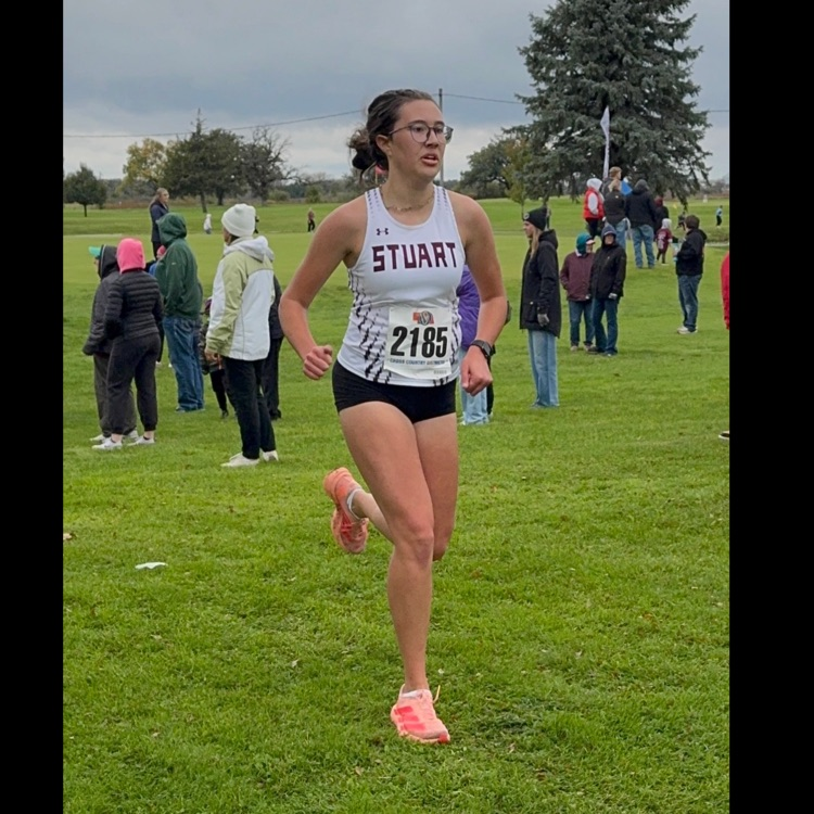 Annie runs 22:05 to qualify for State.