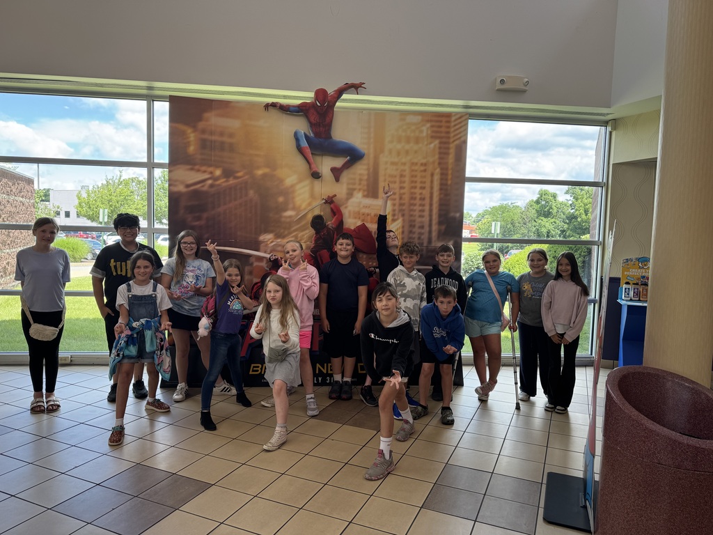 5th grade students at the movies
