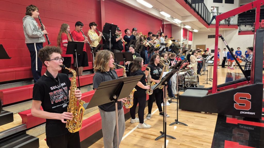 Members of the 7th & 8th Grade Band performed with the HS Pep Band on 2/5 and 2/10