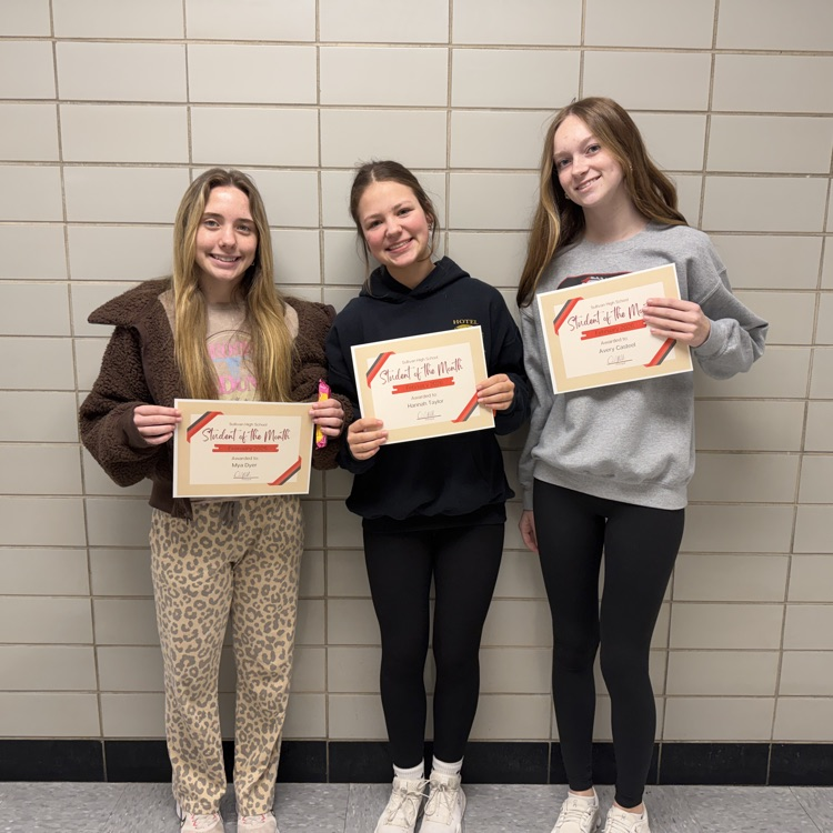 L-R Mya Dyer, Hannah Taylor, Avery Casteel