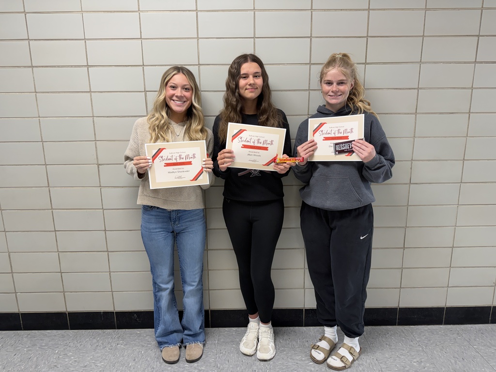 L-R: Madi Shonkwiler, Jillian Woods, and Ellie Lehman
