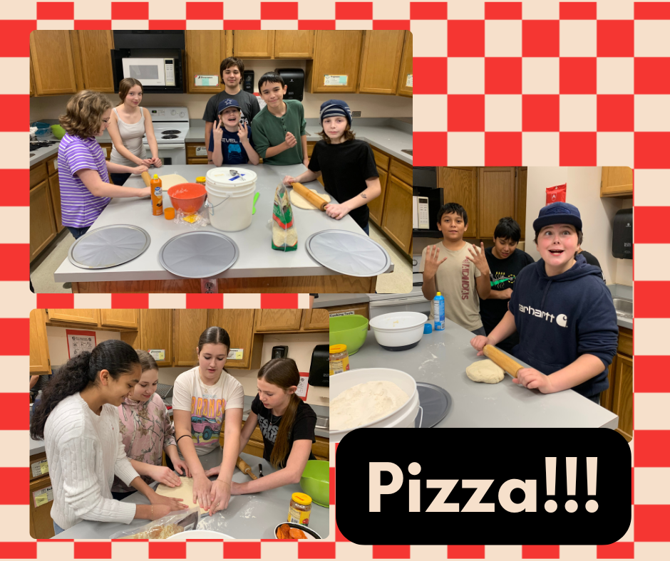 students making pizza