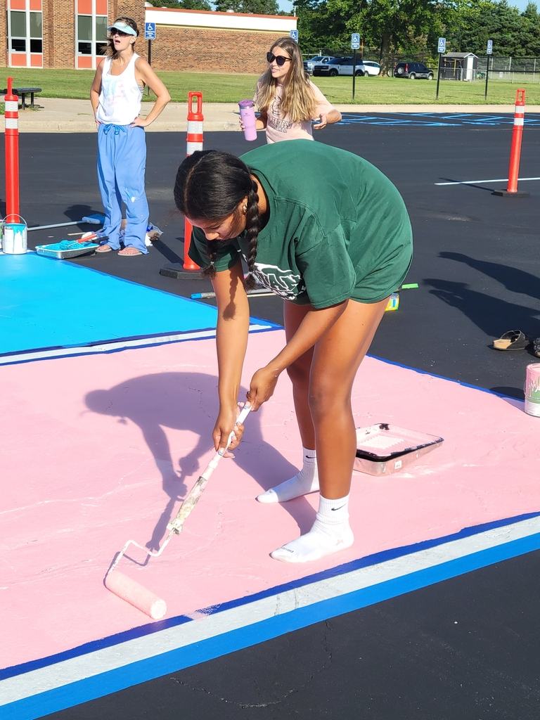 Seniors painting their spots