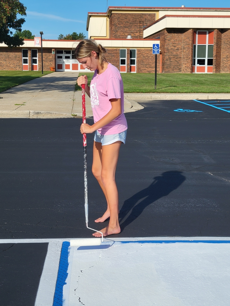 Seniors painting their spots