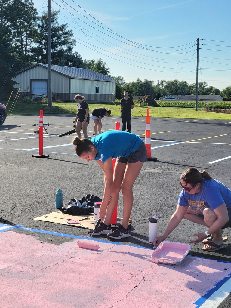 Seniors painting their spots