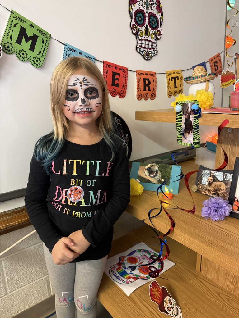 Our after school Spanish Club got to celebrate Dia de Los Muertos with Señorita Sue. They learned about an offerenda and got to have their faces painted!