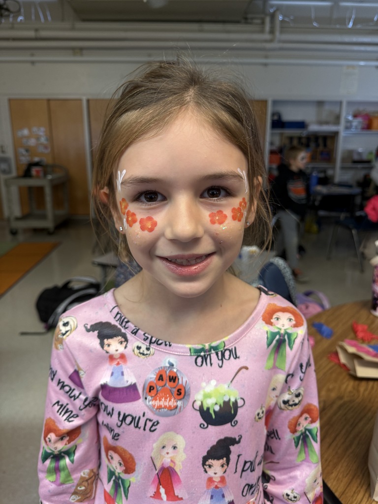 Our after school Spanish Club got to celebrate Dia de Los Muertos with Señorita Sue. They learned about an offerenda and got to have their faces painted!