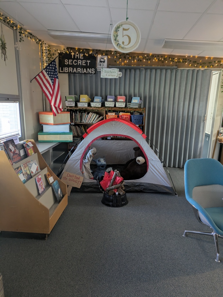 March is readying month library decorations