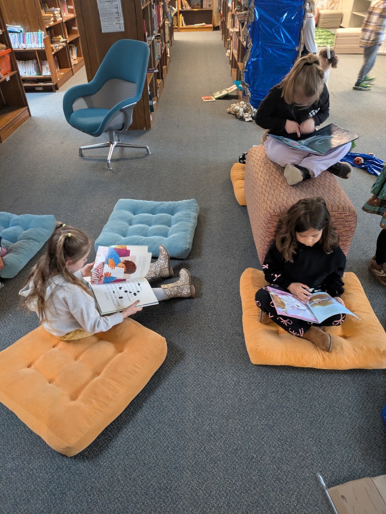 March is readying month library decorations