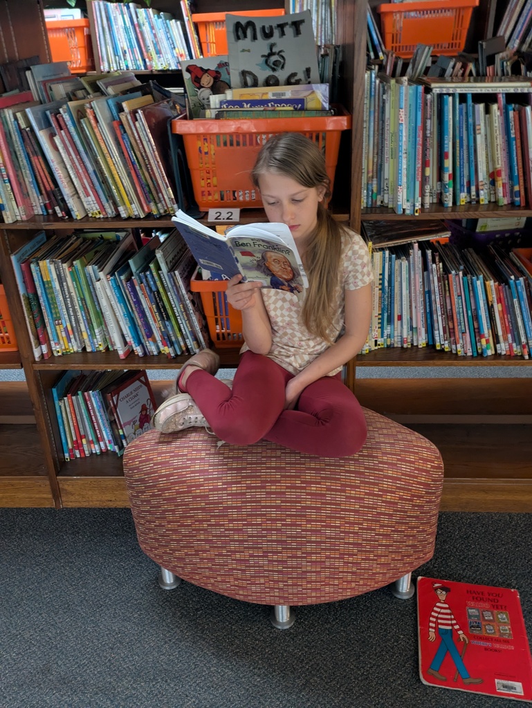 March is readying month library decorations