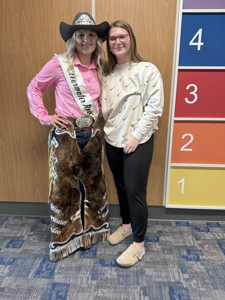  Rodeo queen and her side kick!