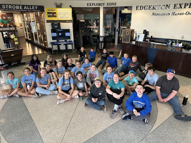 Sixth Grade class at the Edgerton Exploit Center. 