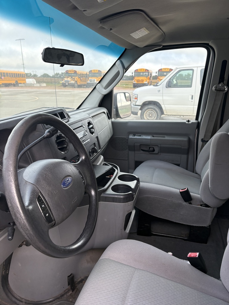 Van 2
