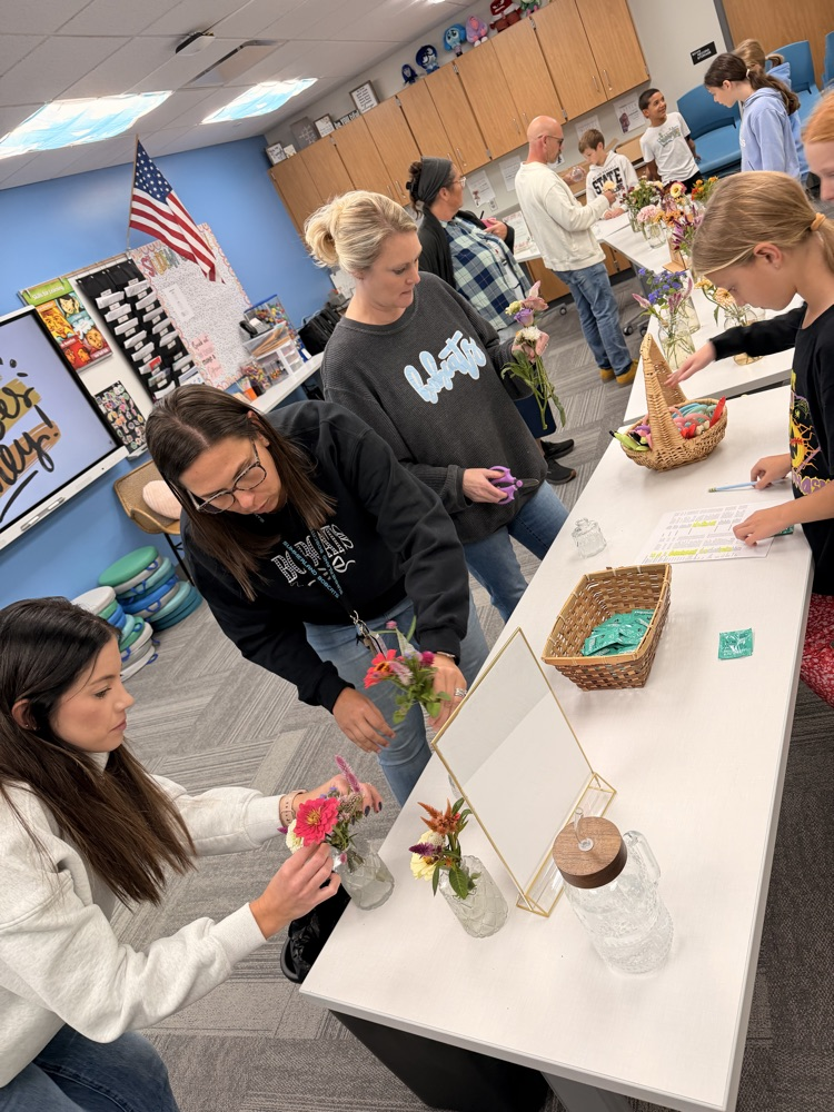staff making bouquets at bloom bar