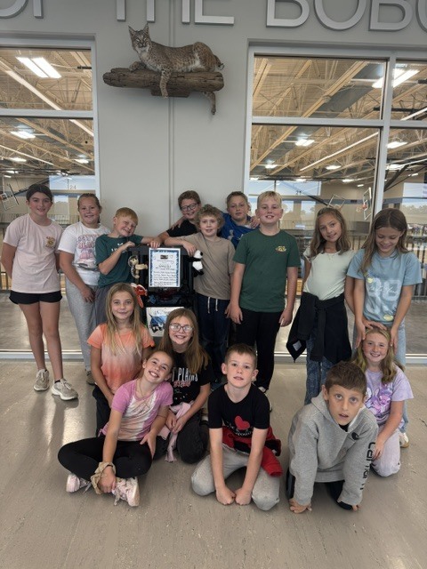 Members of 4A & 4B WIN Time Groups