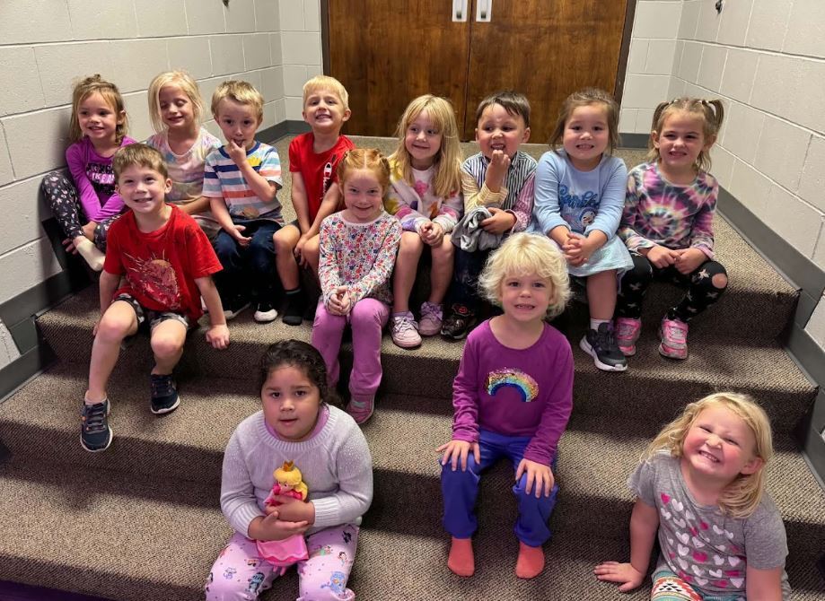 Preschool Class Day 1 Color Day