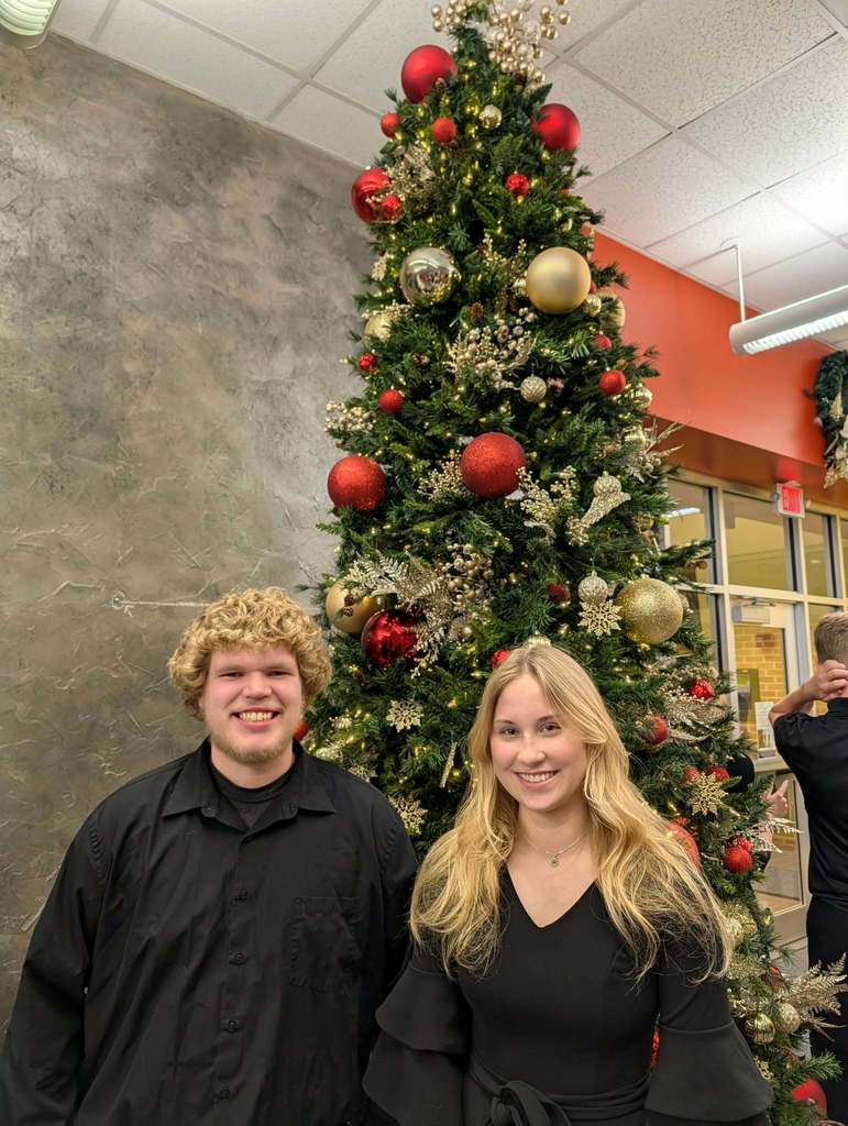  Hometown Christmas in Fredericksburg on Saturday.   Here are some pictures from the NEIBA honor band in Oelwein Saturday