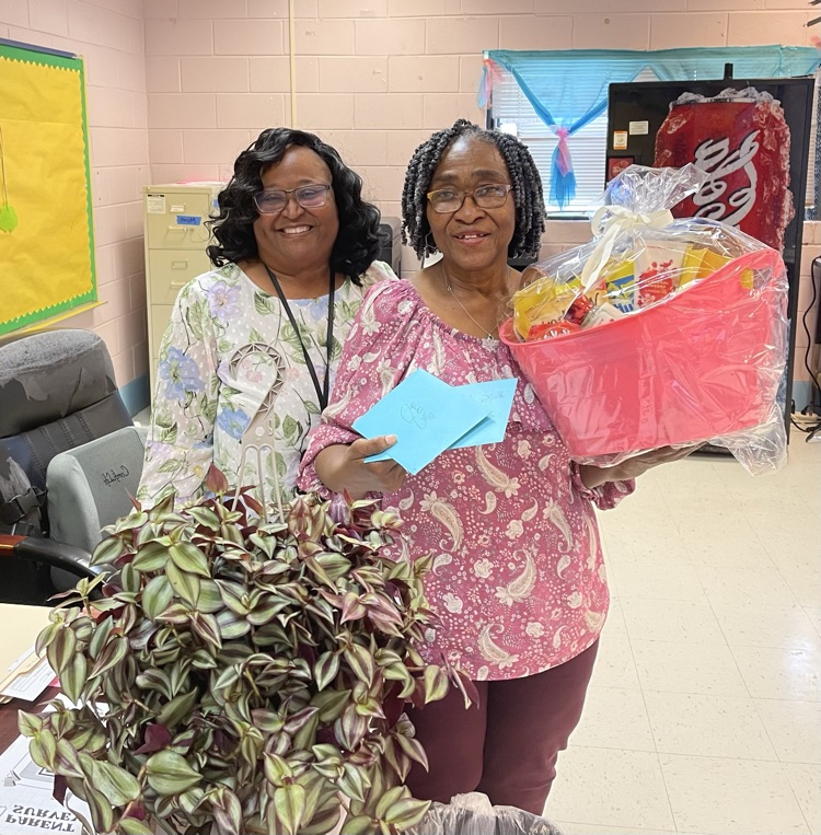 Happy Administrative Assistant’s Day, Mrs. Eskridge