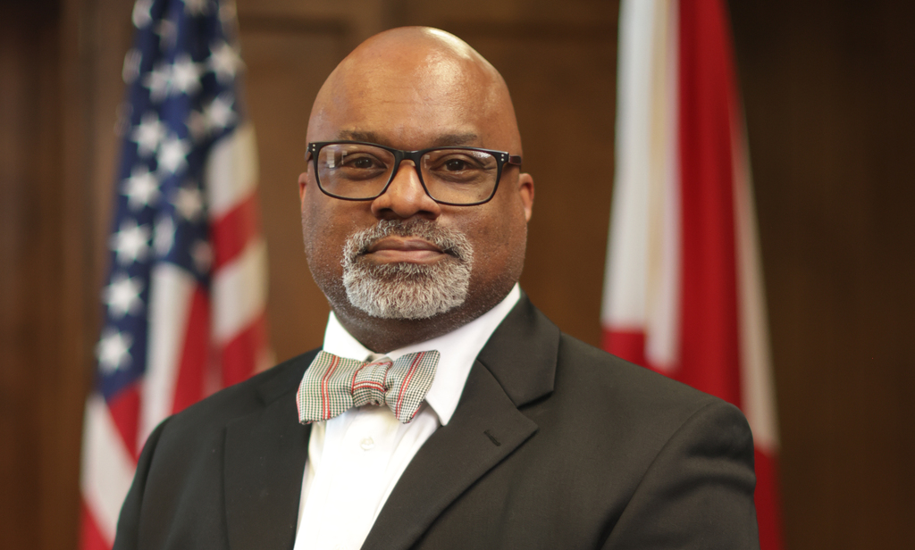 Headshot of the new principal of SCES, C'Kiimba Hobbs