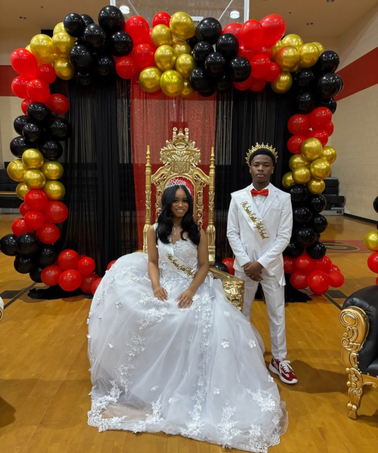 Homecoming court