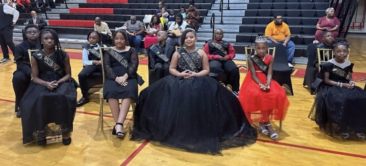 Homecoming court