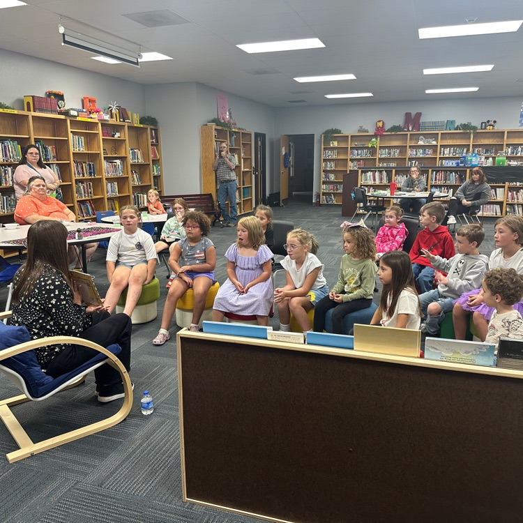 Author Ashely Parker reading her book, Ernie the Eraser