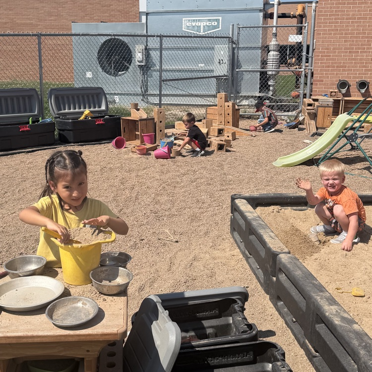 sand play