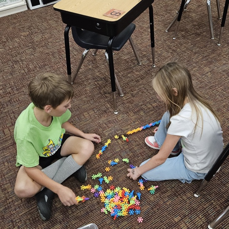 building with linking circles 