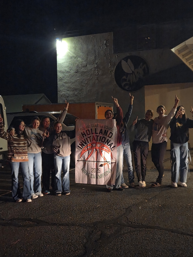 Lady Hornets take the First Place!