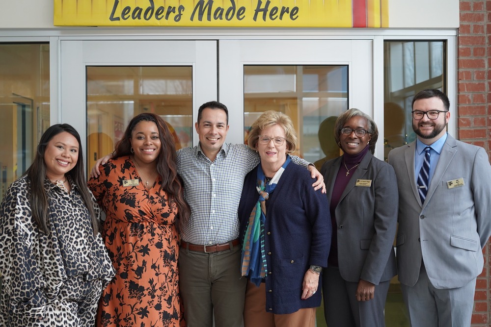 lancho with 5 dpi representatives