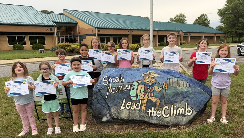 April Students Leaders of the Month!