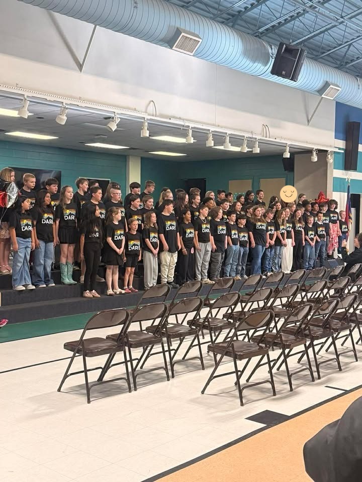 5th Grade DARE Graduates