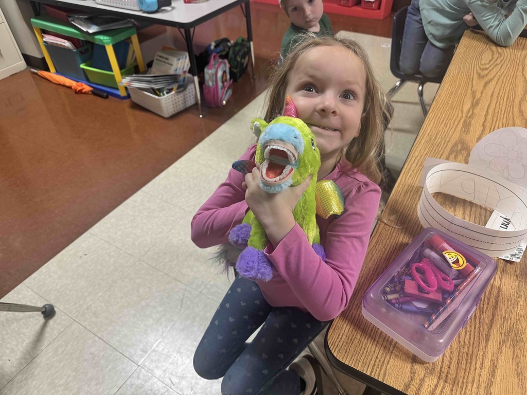 Today, our Kindergarten students had a visit from Essie Raye’s mom, Nicole Moser. Nicole is a dental hygienist. She taught them about how to take care of their teeth.
