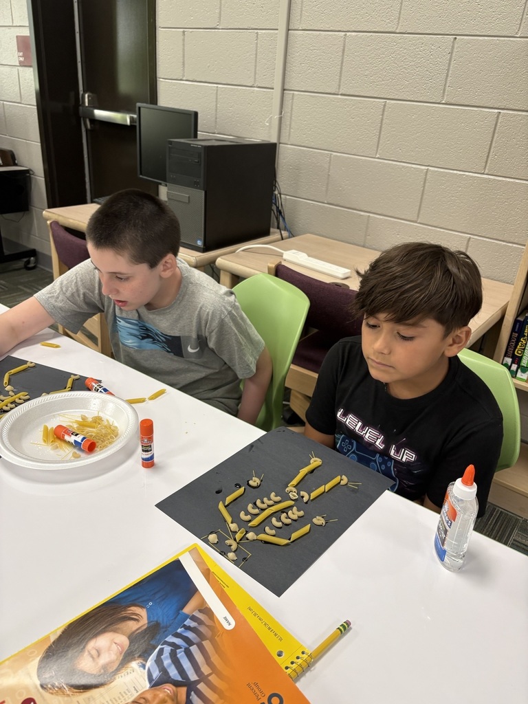 5th graders working on their body systems replicas
