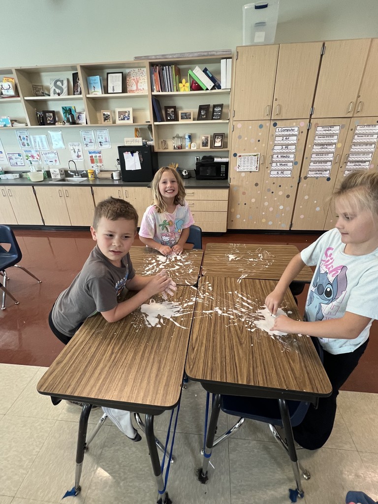 Second grade did a matter experiment this week! Is it a liquid, is it a solid…it’s oobleck!